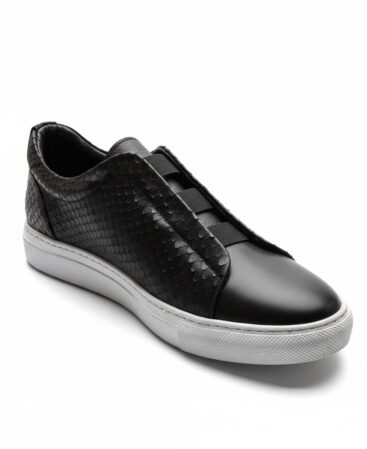 Massi Milano Slip-On Sneaker Schwarz mit Rollenprägung